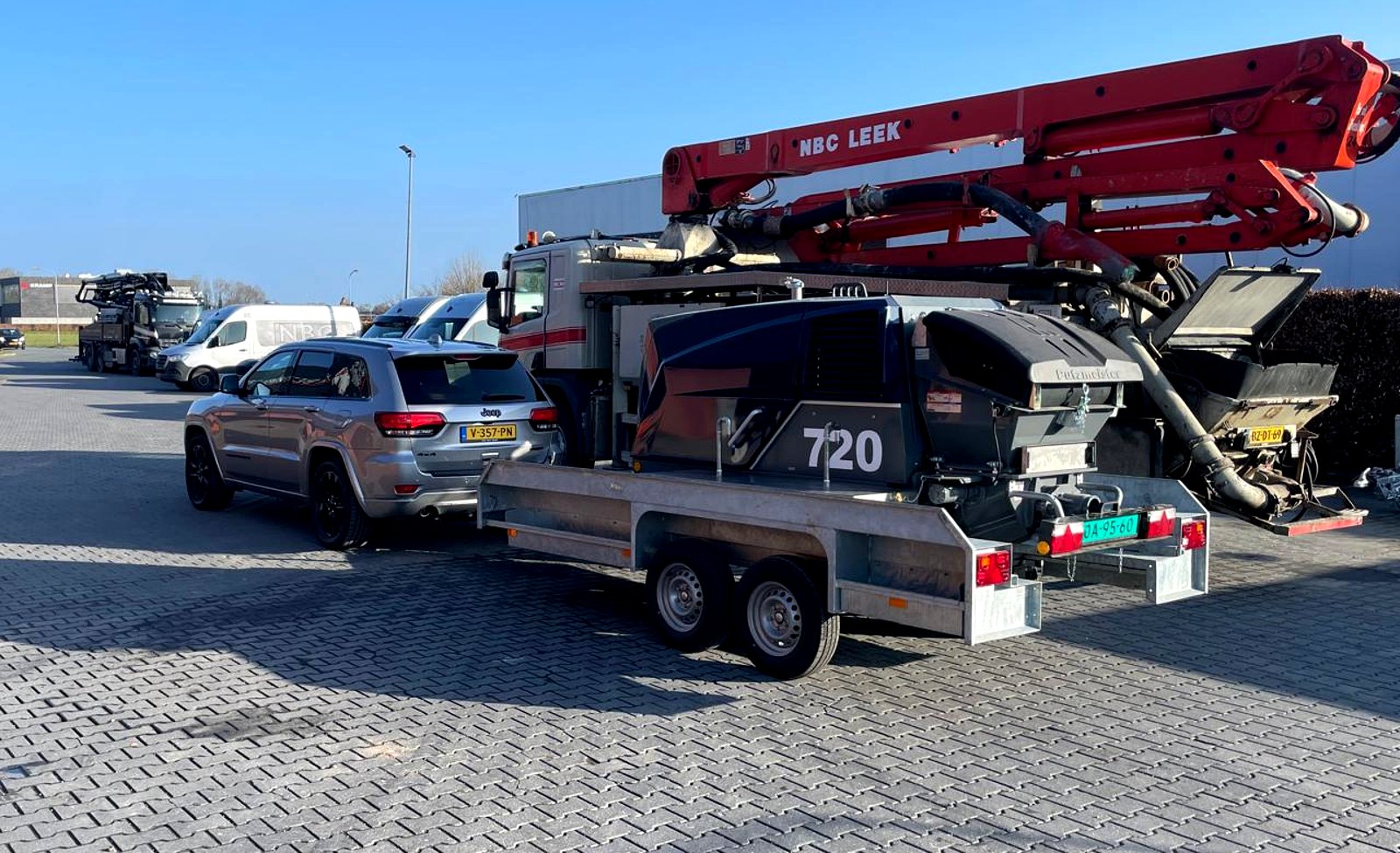 Transport van Putzmeister betonpomp – JS Concrete Equipment